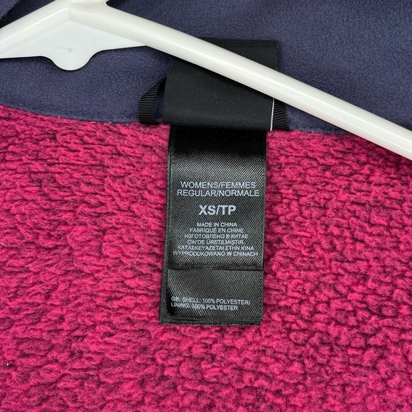 North Face Women’s 2 in 1 jacket - Picture 5 of 5